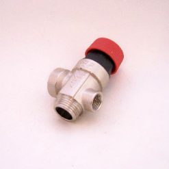Biztonsági szelep 1/2"BB 2,5 bár nyomásmérő csatlakozós